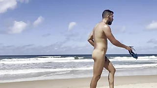 Nudist Beach Time - Nude guy bugger about Trailer