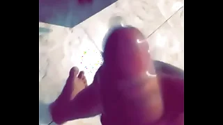 Punheta na camisinha